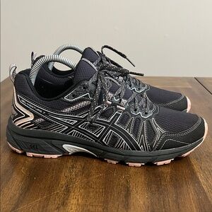 Asics Gel Venture 7 Black and Coral Running Shoes Womens Size 9.5
